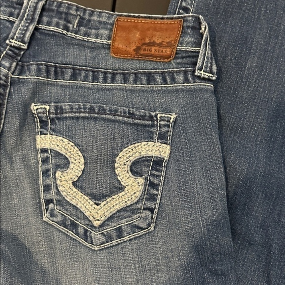 583.   Big Star Remy Low rise fit Blue Straight Leg Jeans size 28